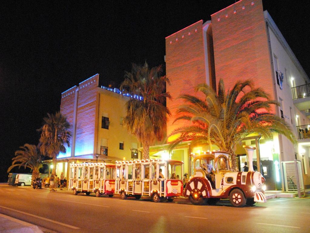 Aloha Park Hotel Campomarino  Exterior photo